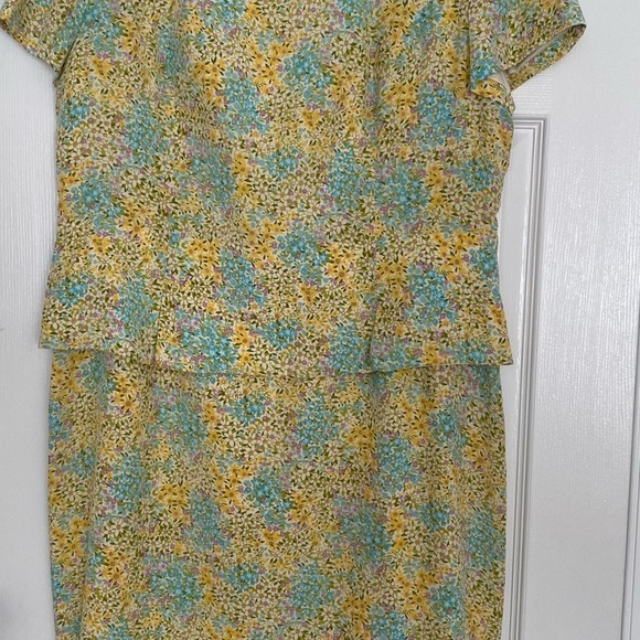 Maggie London Silk Pastel Ditsy Floral Peplum Dress Padded Shoulders Lined Sz 16 - Picture 3 of 10